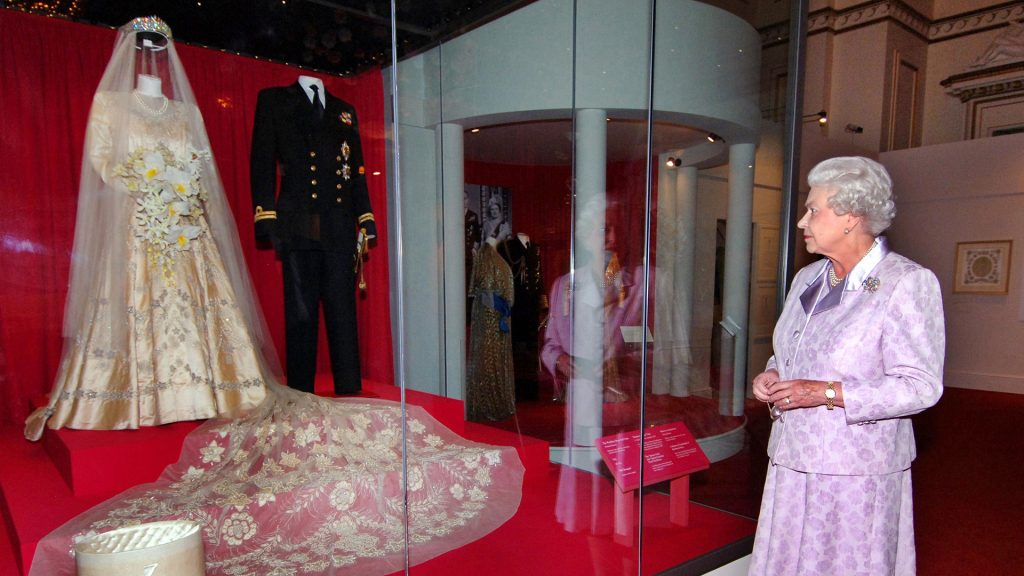 الحرير الدمشقي البروكار