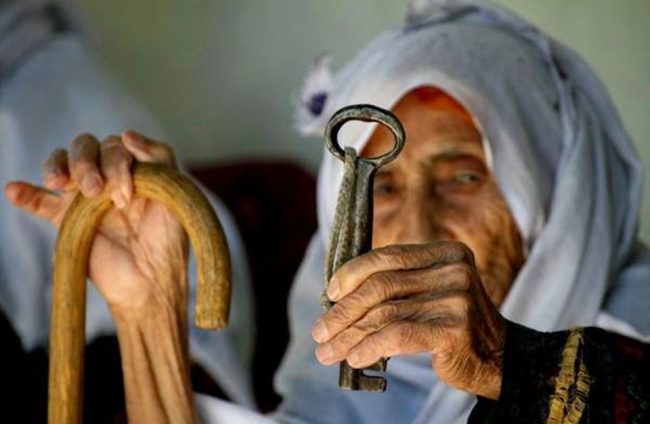 اللاجئون الفلسطينيون من التسوية إلى التصفية