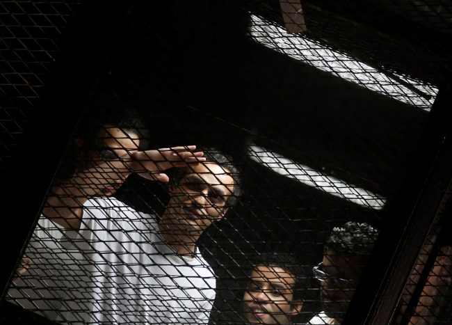 سيخضع للمراقبة 5 سنوات، ويمنع من التصرف بممتلكاته.. شوكان يخرج من السجن بعد أعوام من حبسه