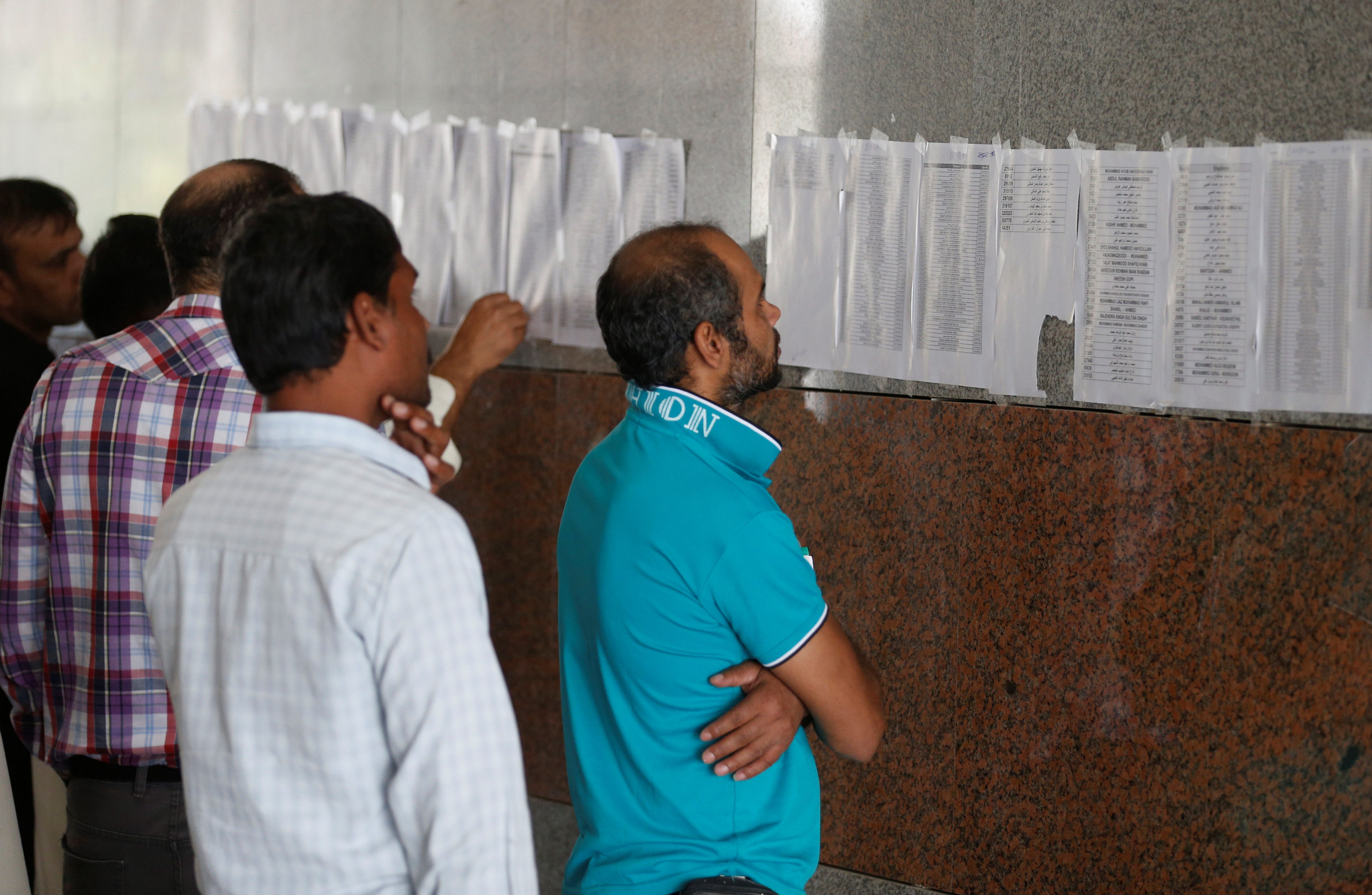 الإغلاق يسيطر على المدارس والشركات في السعودية.. ووقف العمل بالجواز الأردني المؤقت يربك الوافدين الفلسطينيين