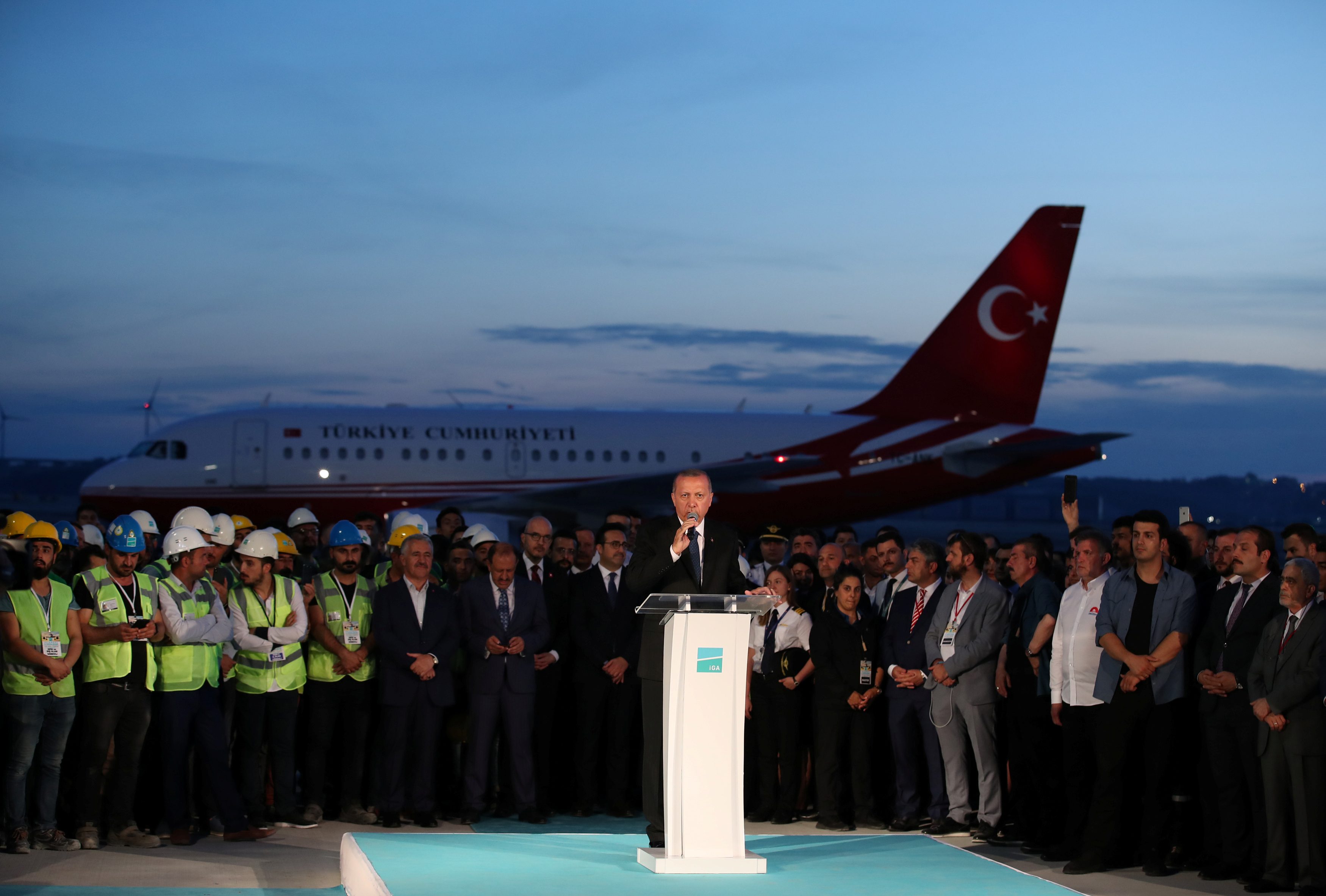 حقيقة التظاهرات الأخيرة للعاملين في مطار إسطنبول الجديد.. وهل ستؤثر على الموعد المحدد لافتتاحه؟