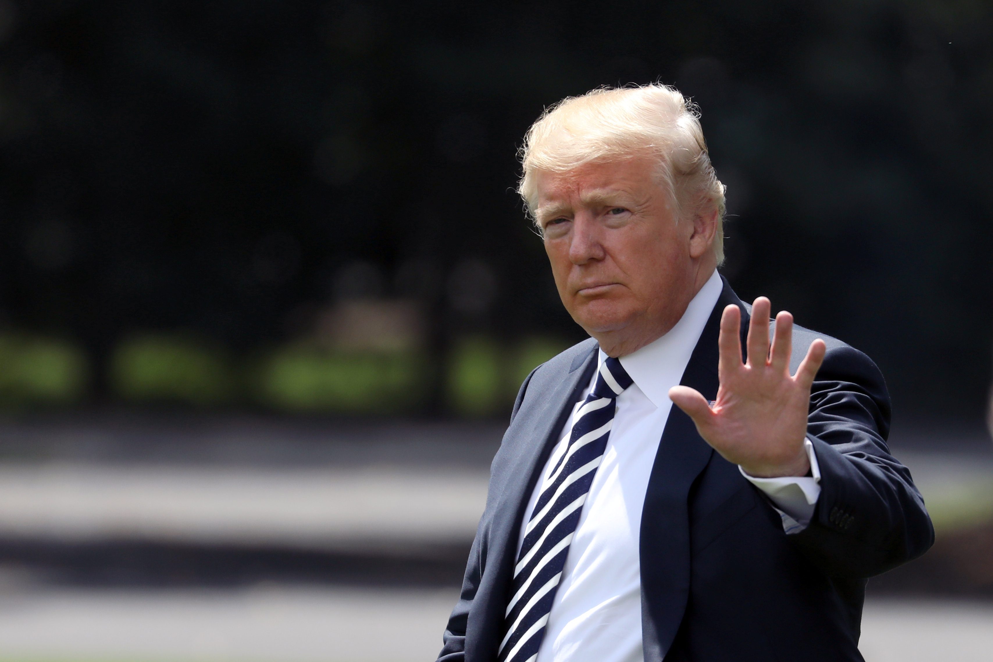 ترمب يحذر الأسد من شن «هجوم متهور» على محافظة إدلب.. «مئات الآلاف ربما يُقتلون»