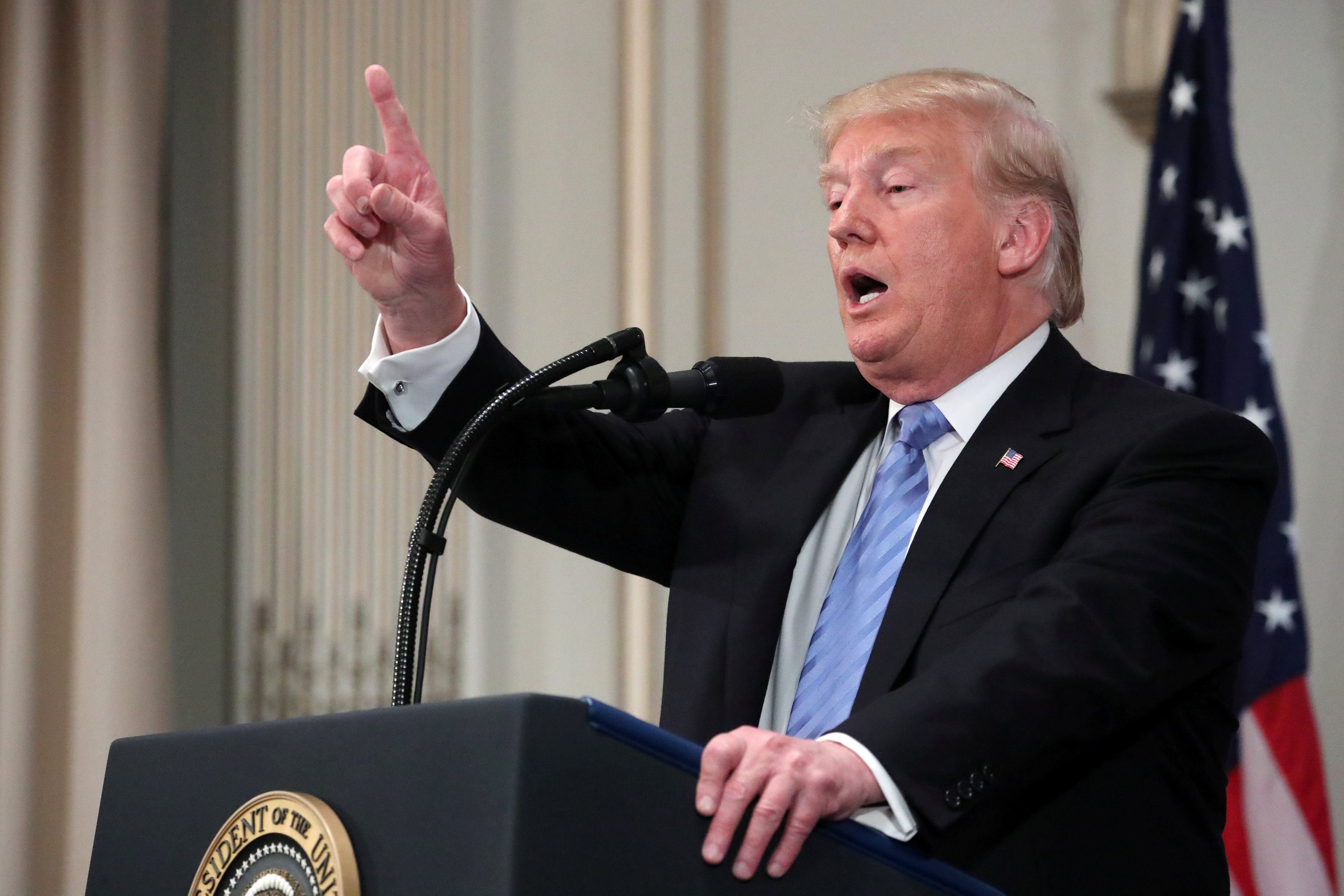 دونالد ترمب أوقف معركة إدلب بتغريدة