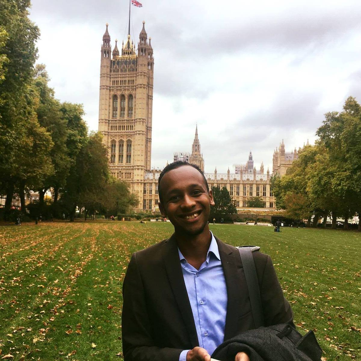 القاضي الإنكليزي لم يَر مثله من قبل.. باحث مصري تعرَّض لاعتداء في بريطانيا يرفض سجن المعتدي