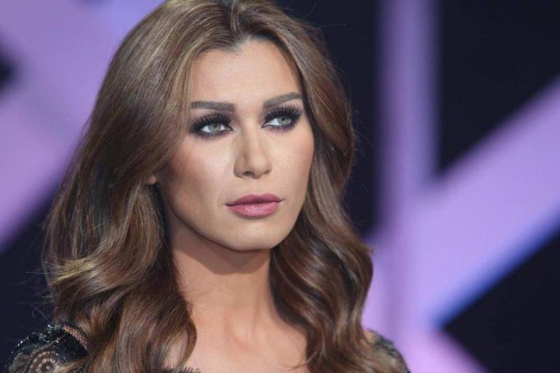نادين الراسي تنهار بالبكاء على الهواء بسبب «ظلم» طليقها.. أوضحت حقيقة تعاطيها المخدرات بعد محاولة الانتحار