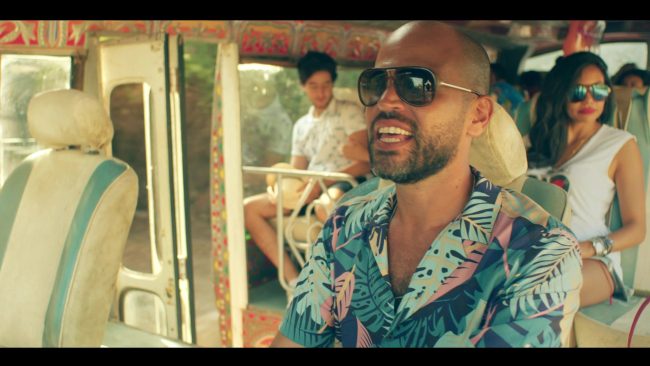 مغني «3 دقات» يشوق الجمهور لأغنيته الجديدة بمقطع فيديو