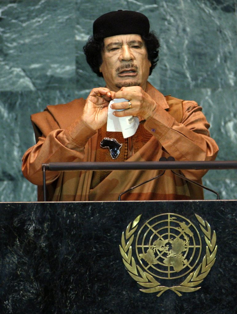 مزَّق القذافي نسخةً من ميثاق الأمم المتحدة