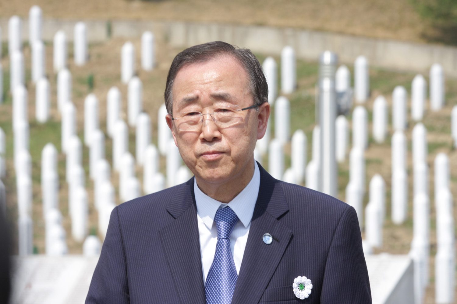 طفل يهرب من أهله خوفاً من القتل.. الجانب المؤلم من قصة حياة الأمين العام السابق للأمم المتحدة «بان كي مون»