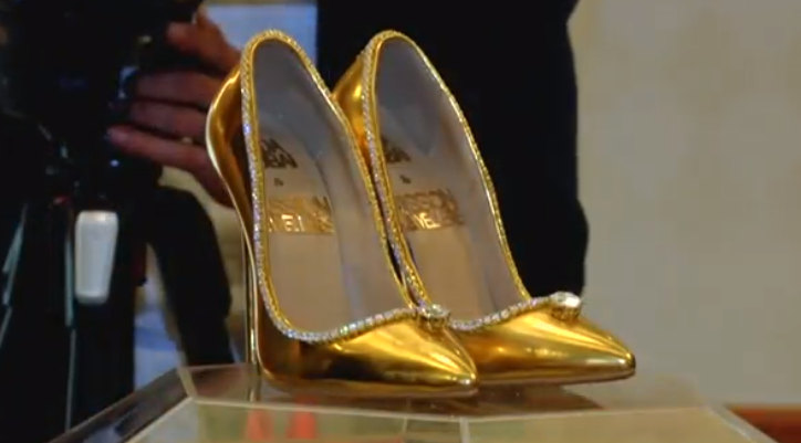 تاجر مجوهرات في دبي يعرض حذاء مرصعا بالألماس مقابل 17 مليون دولار