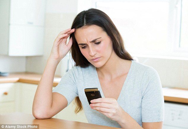 الارتباط الشديد بهاتفك الجوال قد يتحول إلى مرض / شبكات اجتماعية