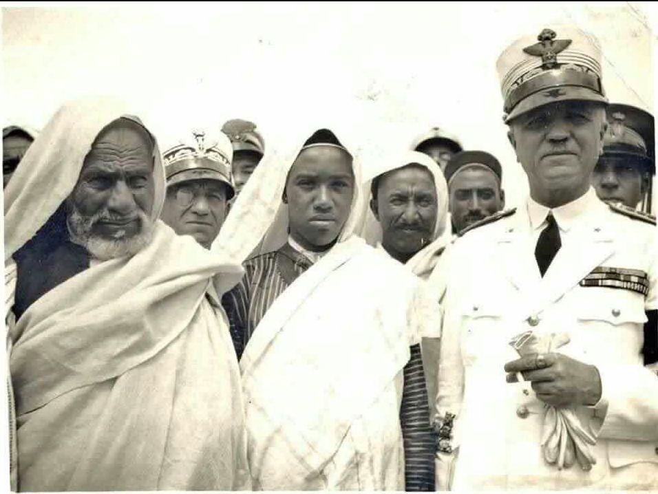 صورة حقيقية نادرة للمناصل الليبي عمر المختار الذي أعدمه الاستعمار الإيطالي