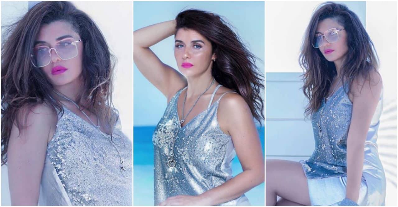 أول إطلالة لها عقب إعلان طلاقها.. غادة عادل حديث الشبكات الاجتماعية بعد جلسة تصوير جديدة على الشاطئ (صور)