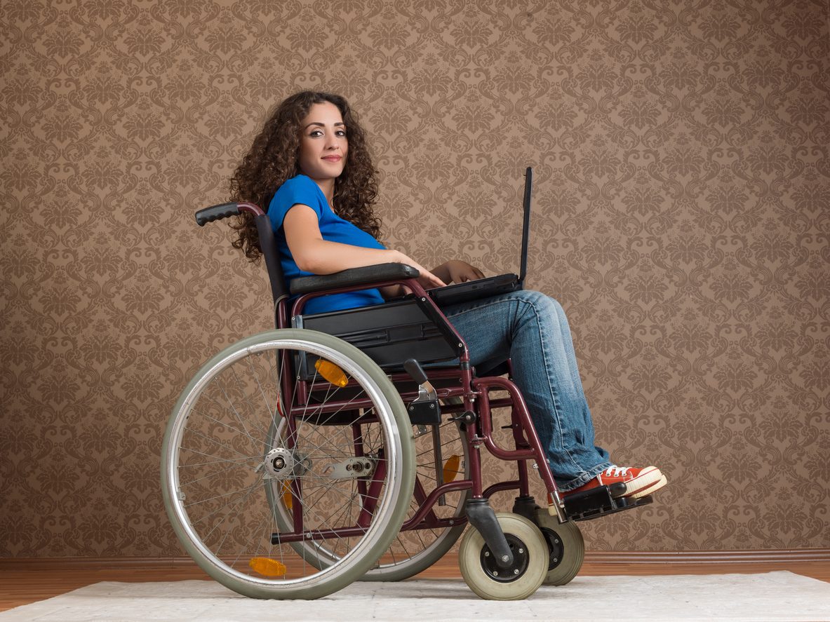 اسمي نور وكانت ساقي تؤلمني قليلاً فقرر الطبيب بترها.. هذه قصتي