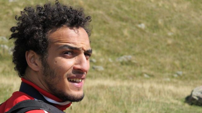 بعد 5 سنوات من الحبس الاحتياطي، عائلة المصوّر المصري شوكان تترقب، ووالده: ما حدث ظُلم لكن المهم خروجه من السجن