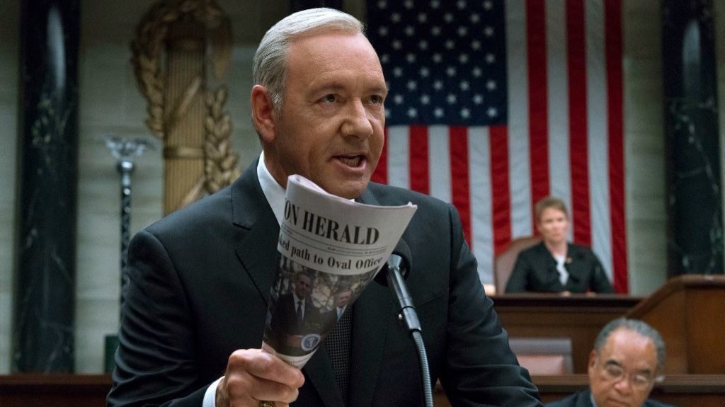 إعلان House of Cards “يقتل” كيفن سبيسي.. وشبكة Netflix تتكبد خسائر بسبب استبعاده