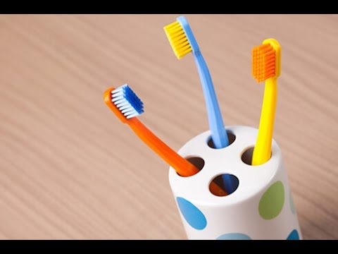 لا يكفي أن تكون فرشاتك نظيفة بل الحامل أيضاً يجب تنظيفه