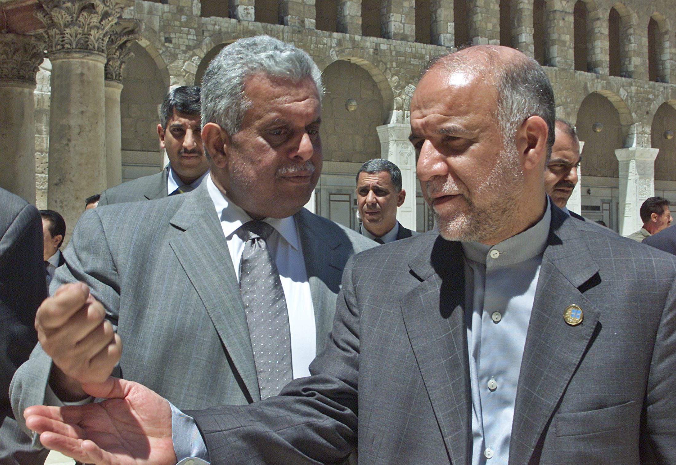 إيران تتحدى السعودية، وتقول إن تصريحات الأمير بن سلمان بخصوص النفط «هراء»