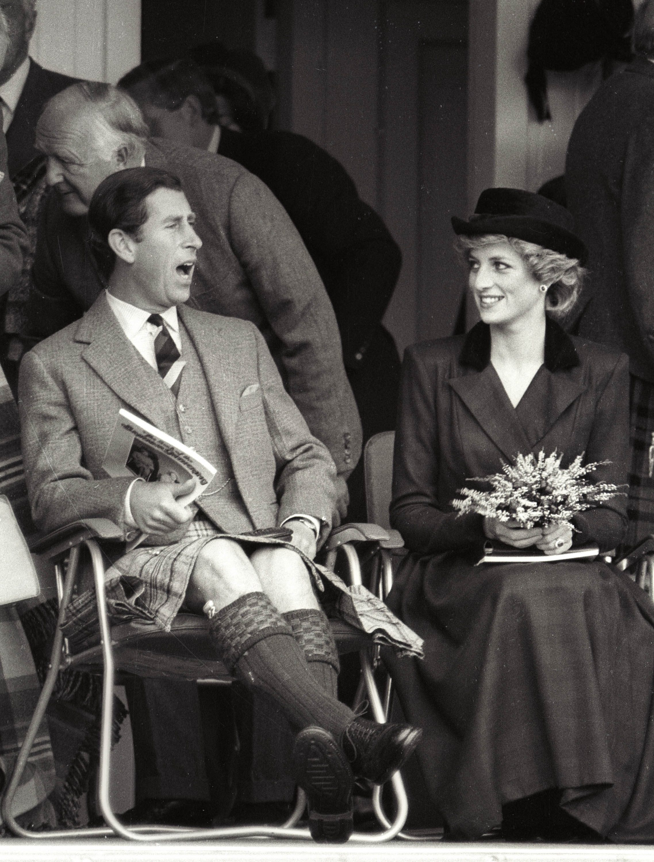 الأمير تشارلز أراد إلغاء حفل زفافه على الأميرة ديانا