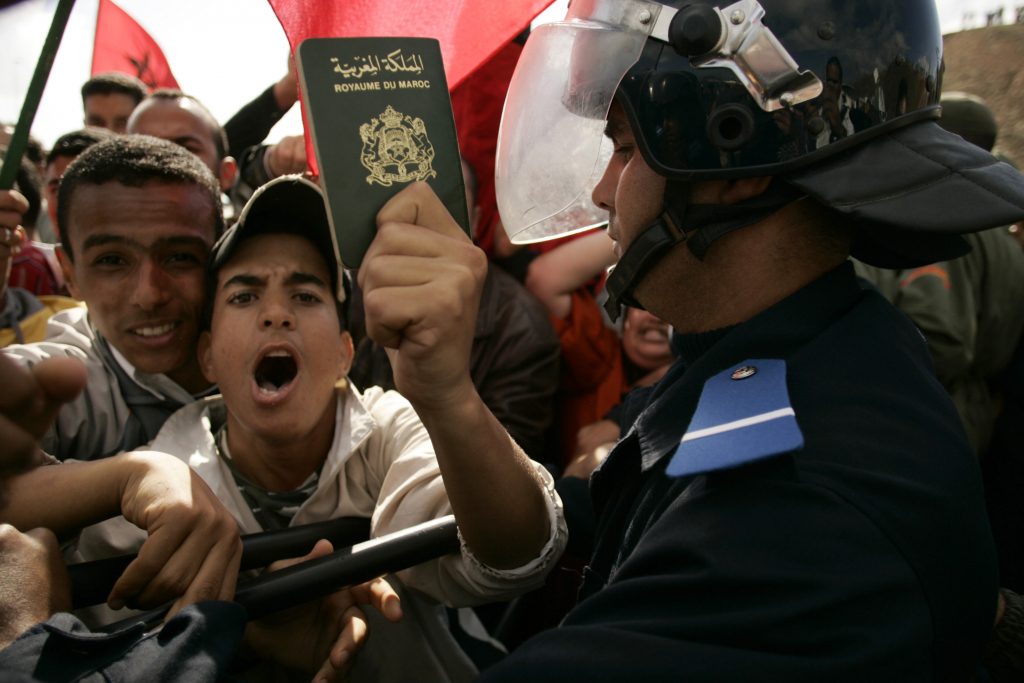 التجنيد الإجباري دفع قاصرين مغاربة لاختيار الهجرة السرية واجتياح مدينة سبتة