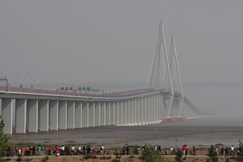 أطول جسر في العالم