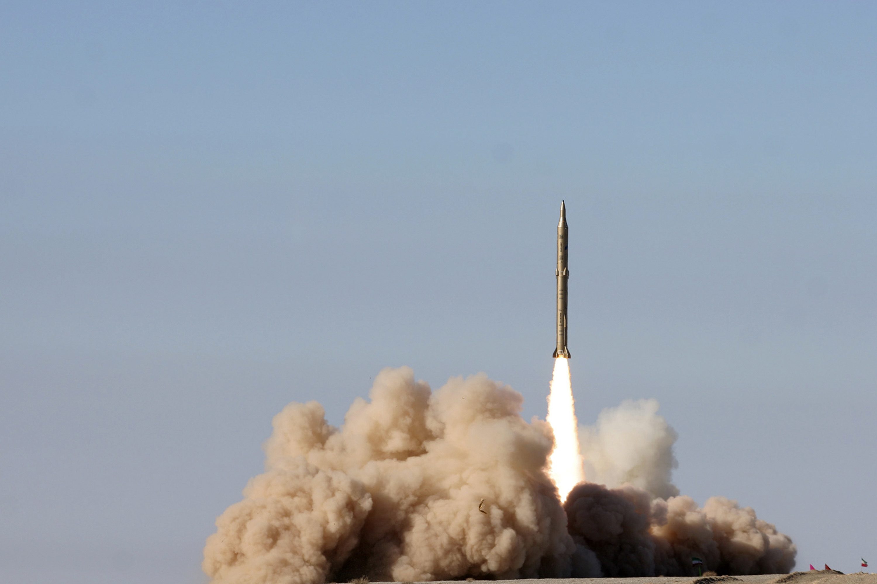 إيران تقصف سوريا بصواريخ بالستية رداً على هجوم الأهواز الحرس الثوري الإيراني