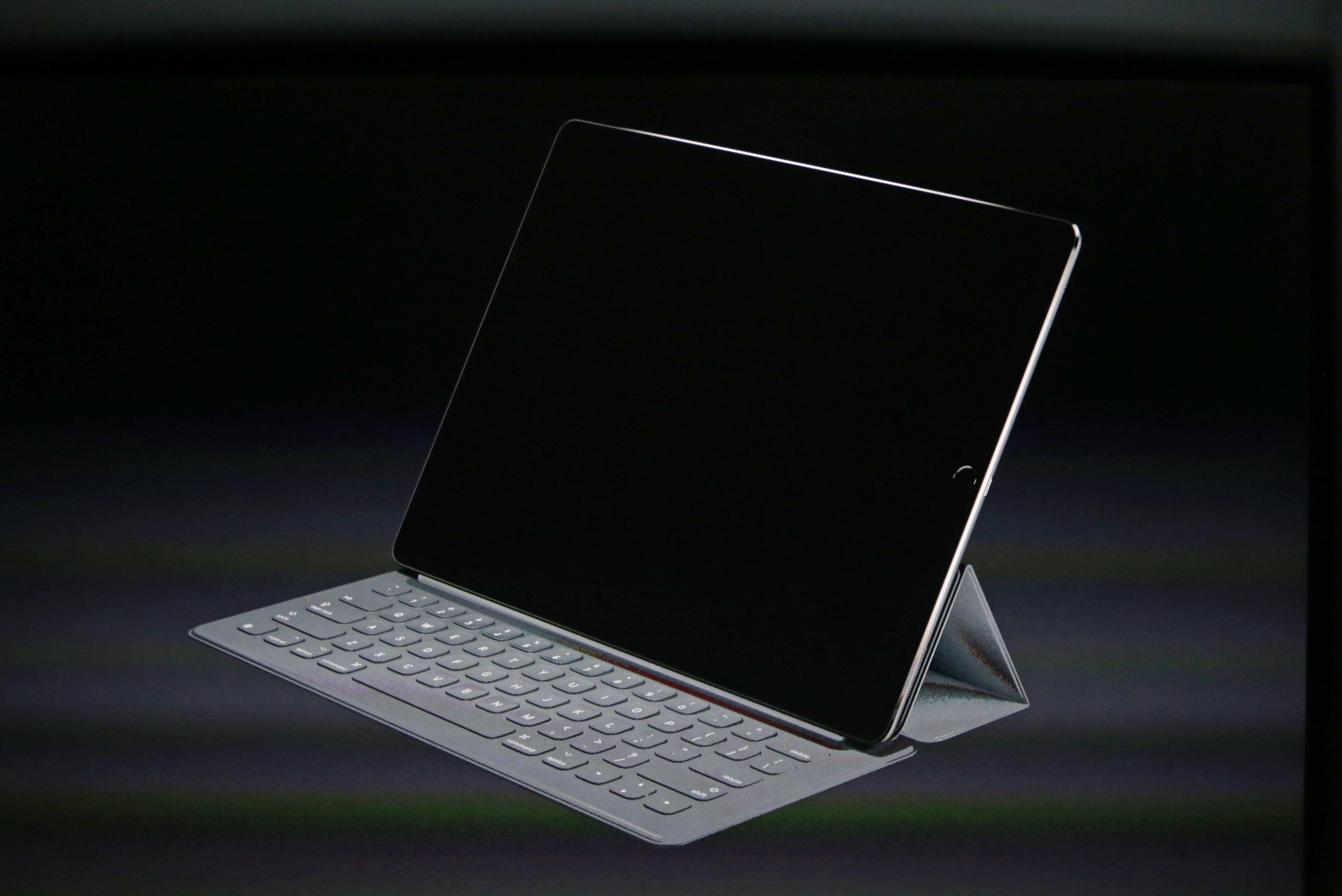 Reuters / أجهزة آيباد برو الجديدة