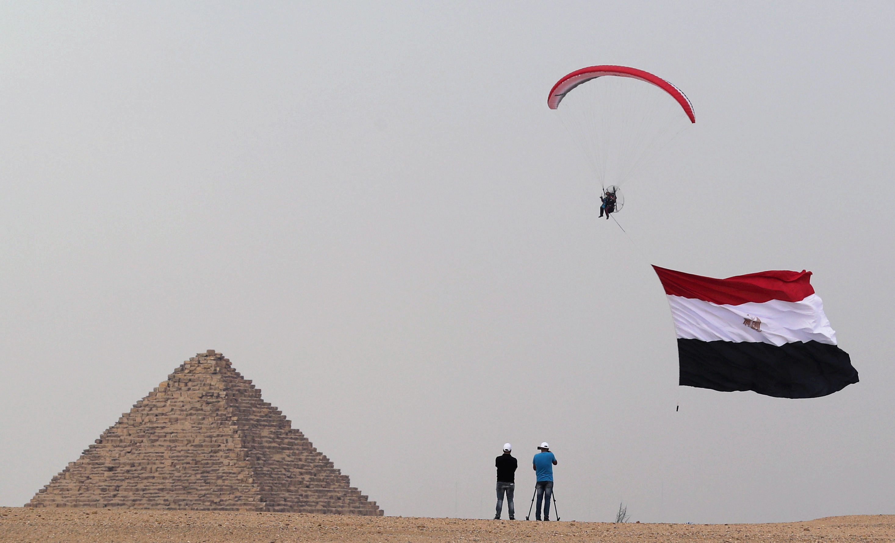 فساد تورط فيه جنرالات مصريون ومسؤولون إسبان