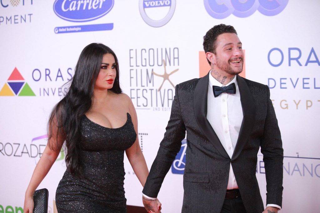 أحمد الفيشاوي يلفت الأنظار بـ"رقصِه" في أول ظهور له بعد الانفصال