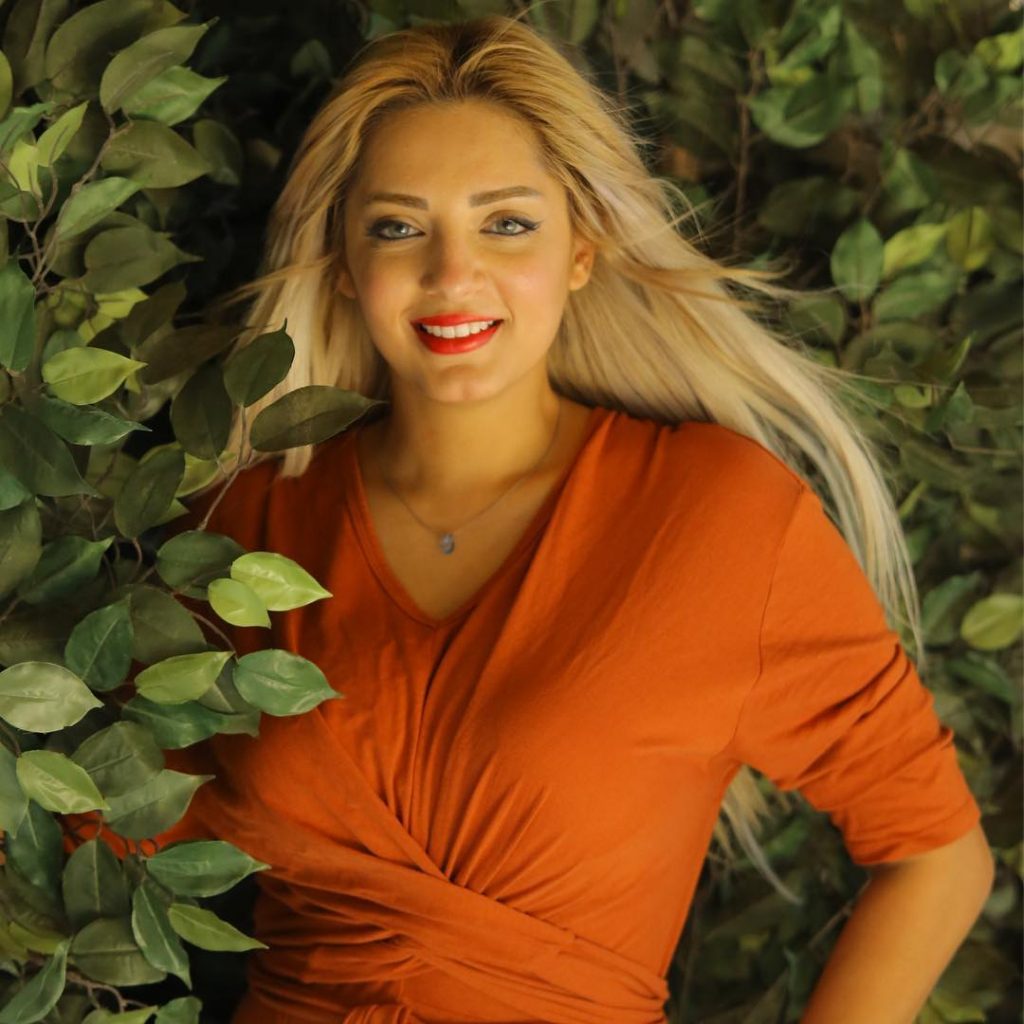 مي حلمي تتجاوز أزمتها