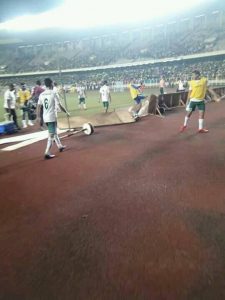 Social Media/ لاعبو المصري البورسعيدي حطَّموا غرفة الملابس وتشاجروا مع الجماهير