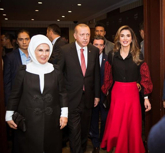 التنانير الأكثر رواجاً في خريف وشتاء 2018-2019