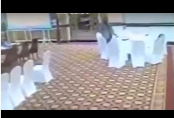 حادثة دبلوماسية محرجة بسبب تعرض وفد كويتي لحادة سرقة نفذها مسؤول باكستاني