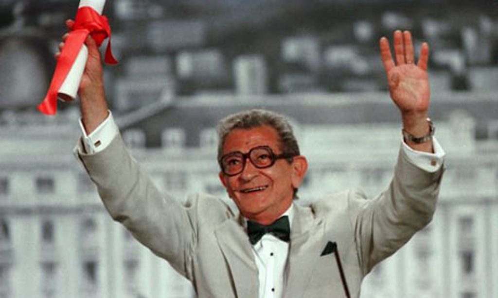 Social Media/ المخرج يوسف شاهين