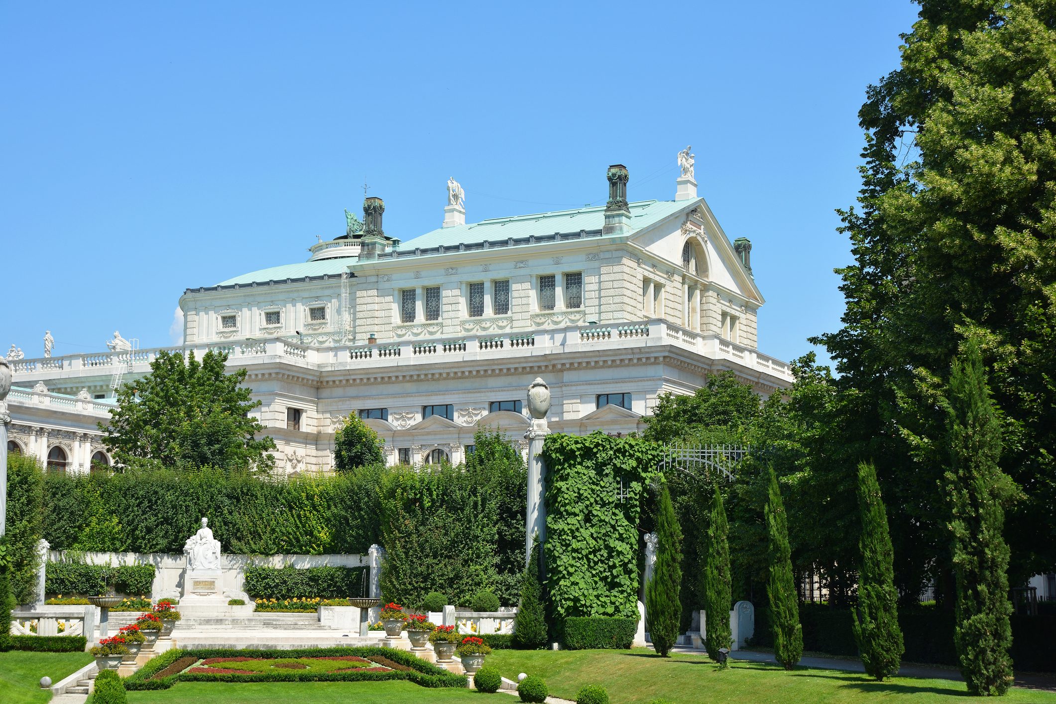 صاحبة لوحة شيلي نجت من الهولوكوست بأعجوبة