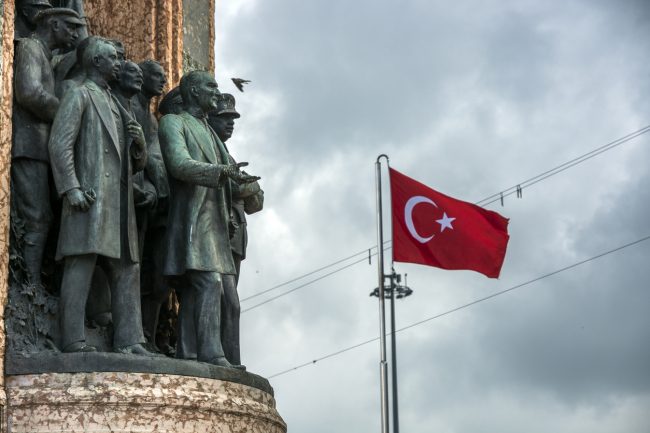 أردوغان اتهم أحدها بتزييف سِيَر الأجداد، وأكثريتها تحدثت عن صراع العروش.. إليك أبرز المسلسلات التركية التاريخية المترجمة إلى العربية