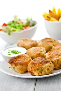 كعكة البطاطس مع الطماطم والبصل