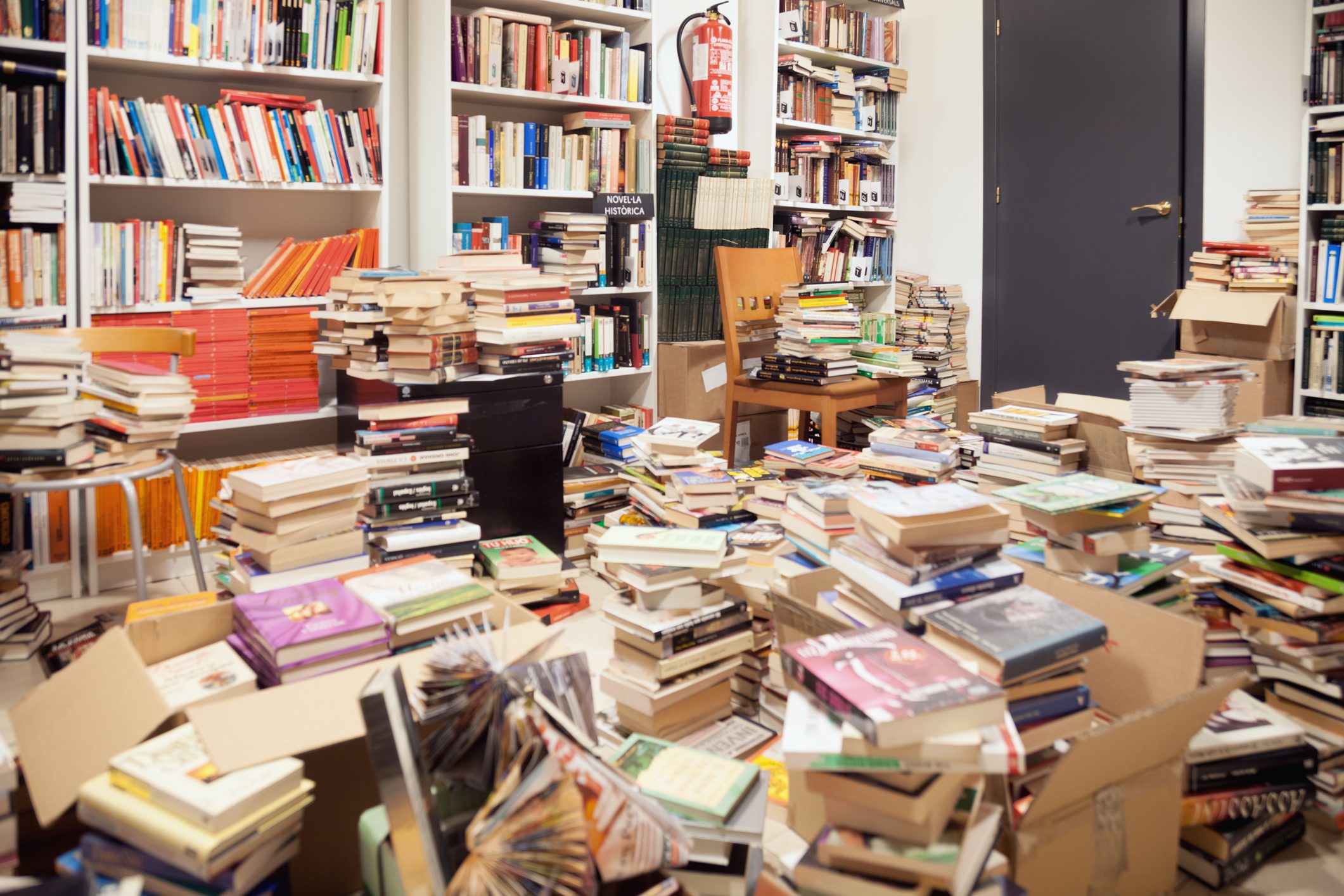 العديد من الكتب المحظورة لا تزال معروضة للبيع في المكتبات / رويترز