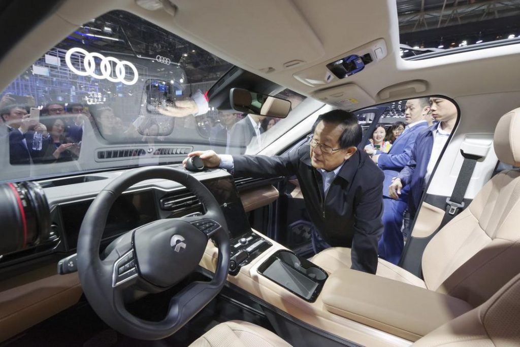 السيارات الكهربائية بدأت في الصين