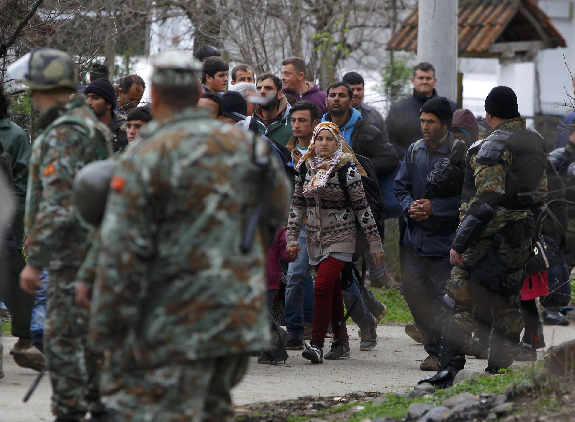 جنود ومهاجرون غير شرعيون