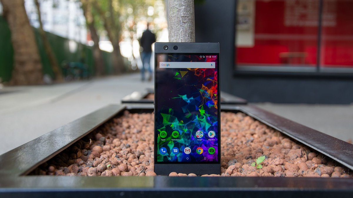 Razer Phone 2 بها شاشة ممتازة/مواقع التواصل الاجتماعي