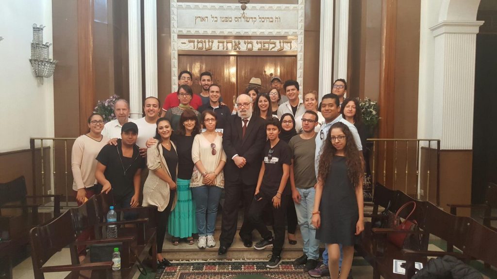 نظمت جمعية ميمونة المنتدي اليهودي الإسلامي بمدينة الصويرة جنوب المغرب، حضره مسلمون ومسيحيون إلى جوار يهود مغاربة