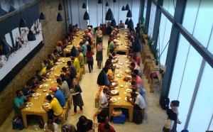 مطعم فاخر للفقراء