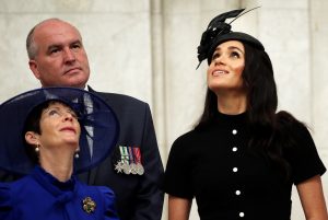 سبب اختيار ميغان ماركل اللون الأزرق الغامق