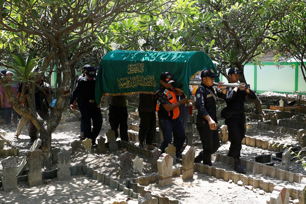 وفاة غواص إندونيسي