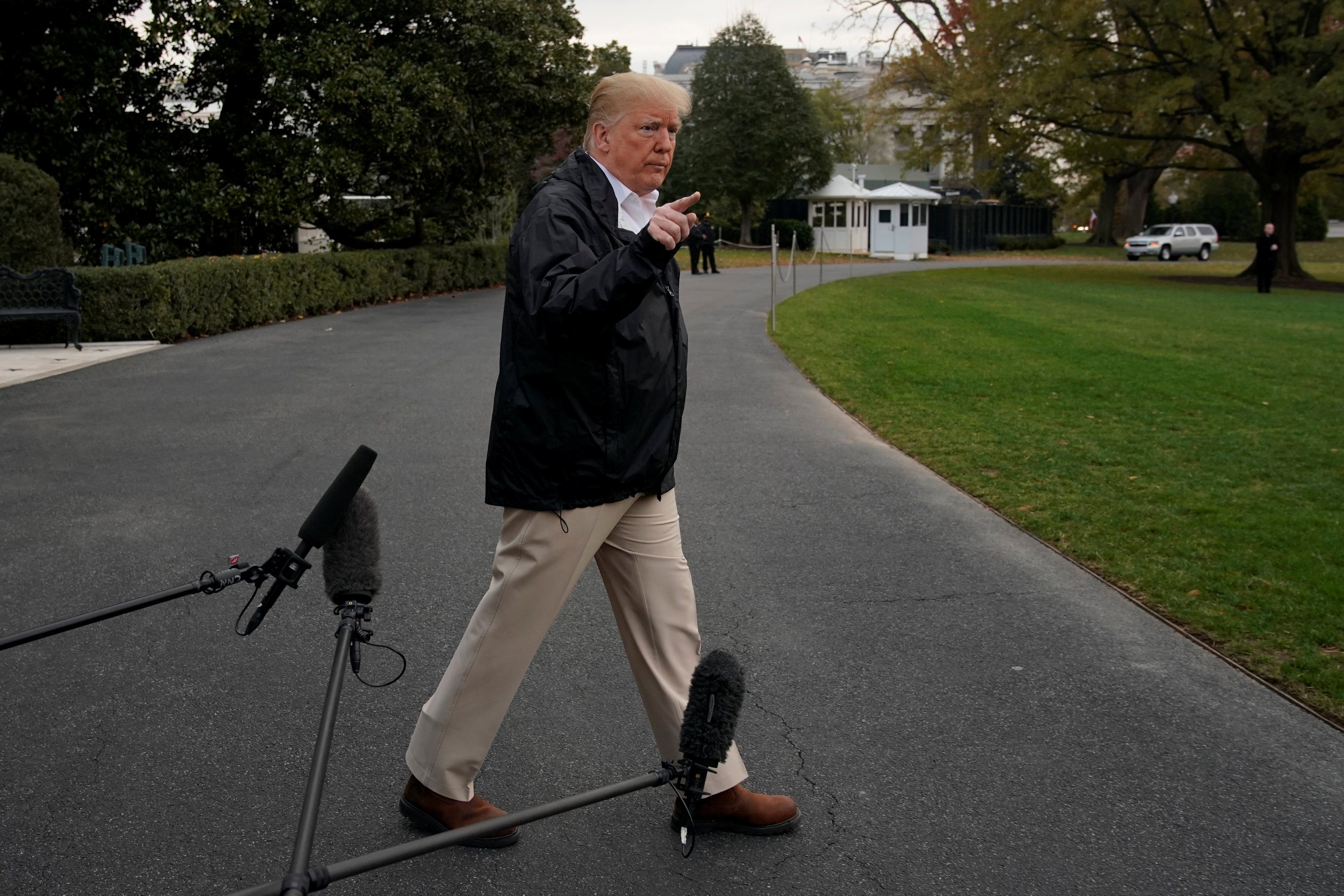 ترامب يثير دهشة الشعب الفنلندي بكلمة غريبة