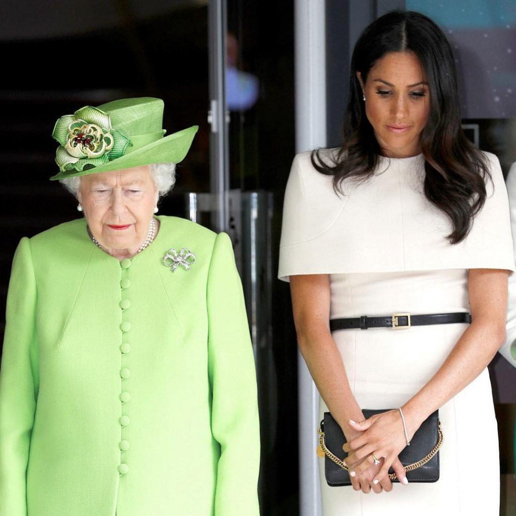 الملكة إليزابيث تتضامن مع ضحايا الحرائق في كاليفورنيا