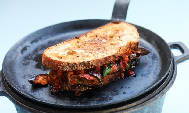 وصفة الخبز المحمص بمهروس البطاطا