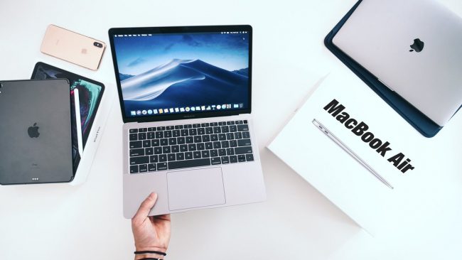 هل يستحق MacBook Air الجديد كل هذه الضجة التي تُحدثها آبل؟.. إليك نظرة على مميزات هذا الحاسوب وعيوبه