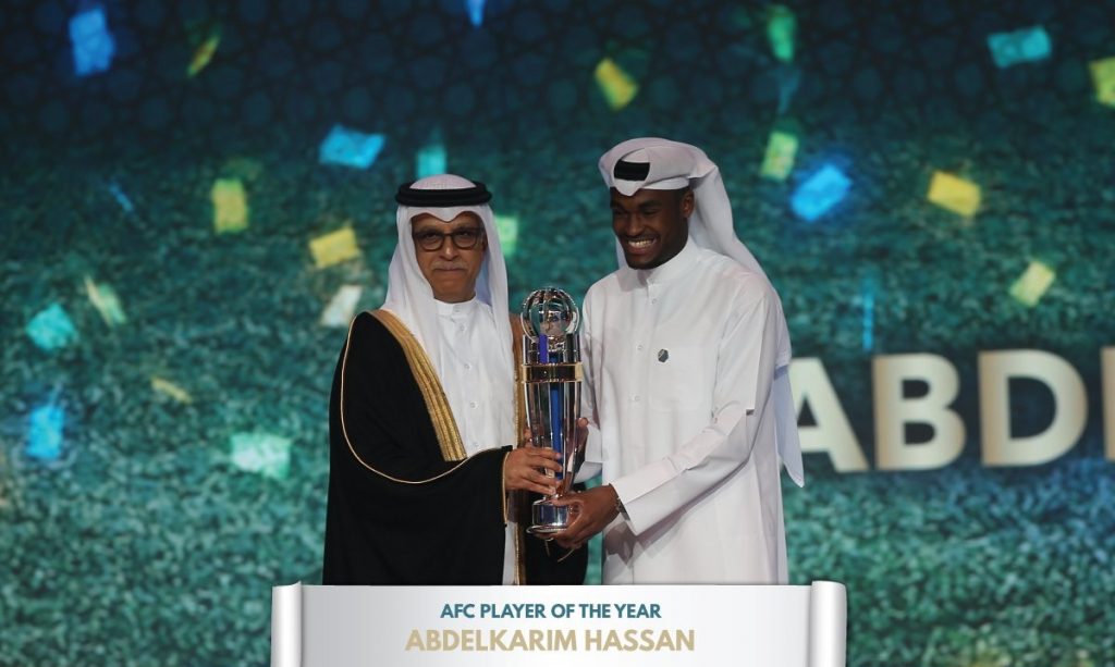 القطري عبدالكريم حسن يحصد جائزة أفضل لاعب في آسيا