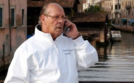 اللص الذي نفذ 3 آلاف عملية ولو امتلك 1% مما سرقه لأصبح من أثرياء العالم، يتحدث عن سر سرقة مجوهرات قطرية